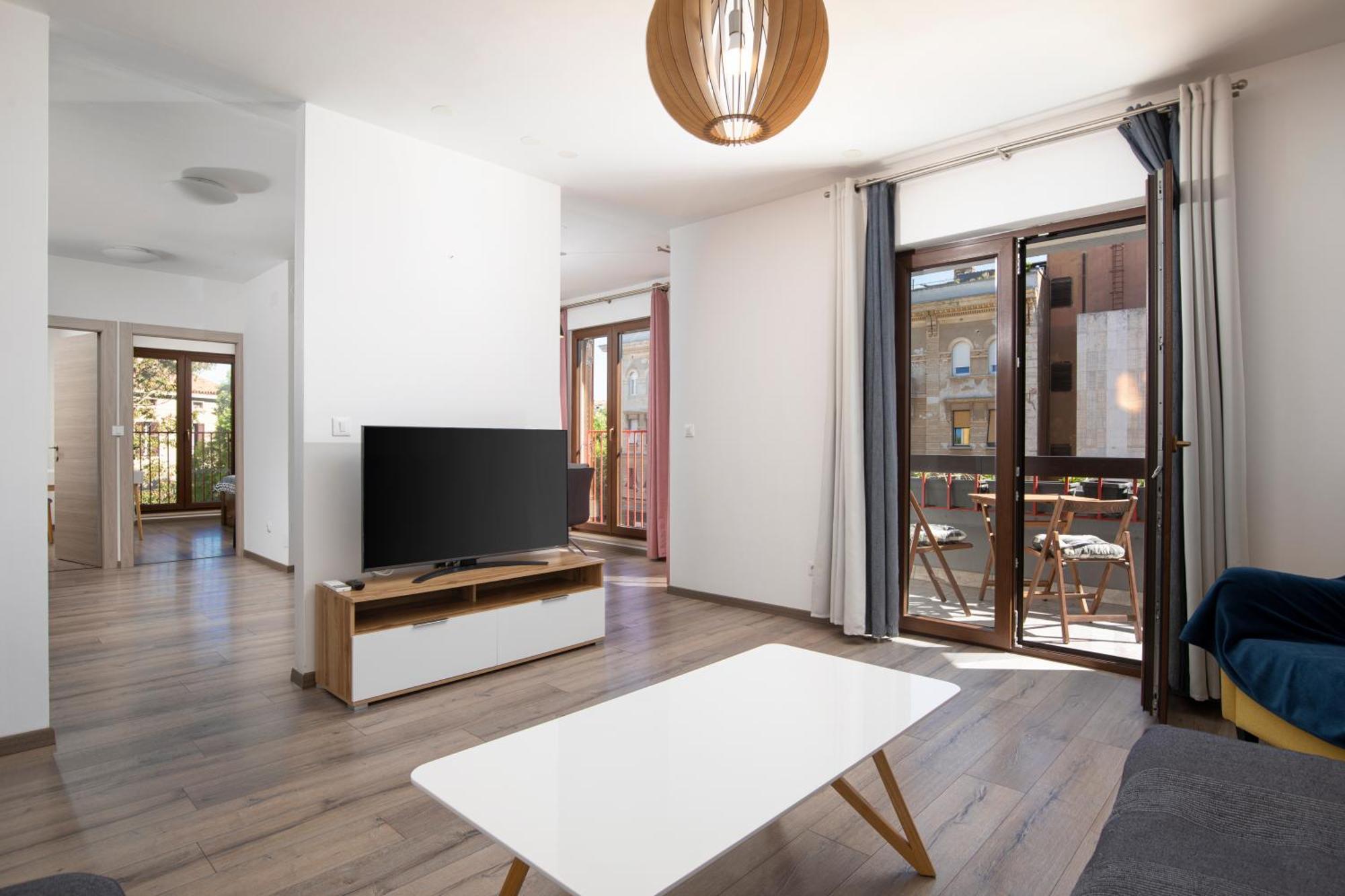 City Market Apartments Pula Extérieur photo
